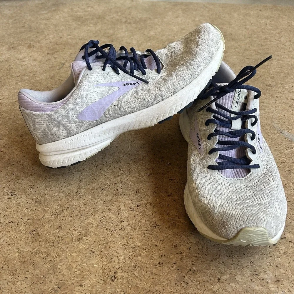 Brooks missing insoles